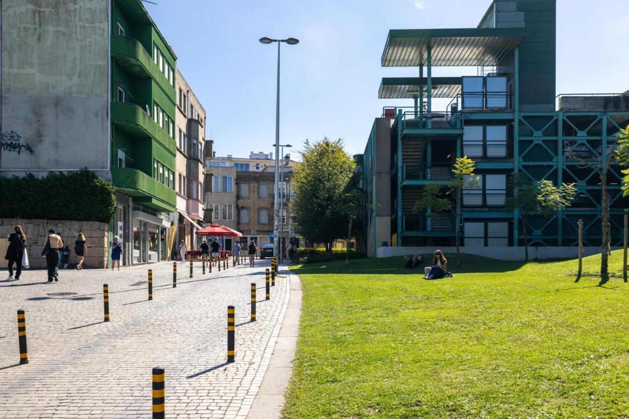 Downtown 2 Minutes By Walk To Center And Metro-Direct To Airpot T4 Leilighet Porto Eksteriør bilde