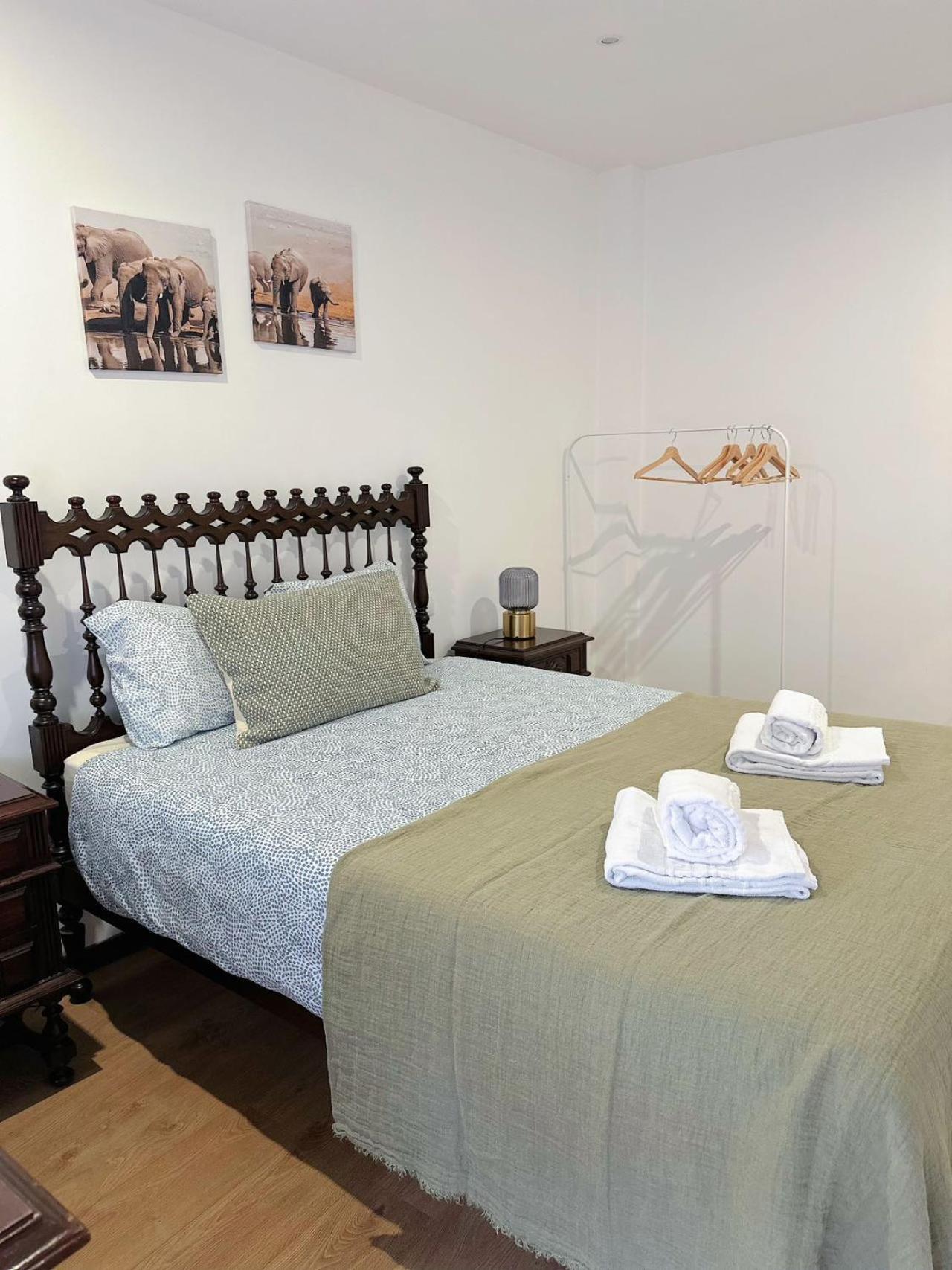 Downtown 2 Minutes By Walk To Center And Metro-Direct To Airpot T4 Leilighet Porto Eksteriør bilde