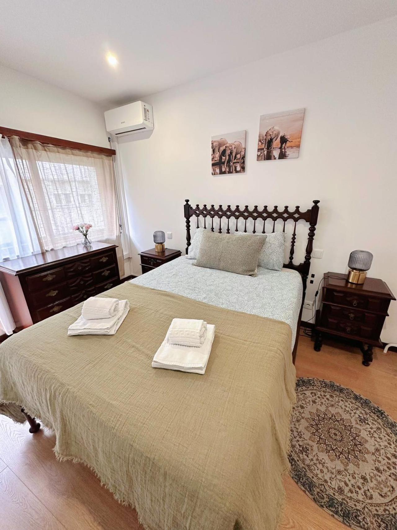 Downtown 2 Minutes By Walk To Center And Metro-Direct To Airpot T4 Leilighet Porto Eksteriør bilde