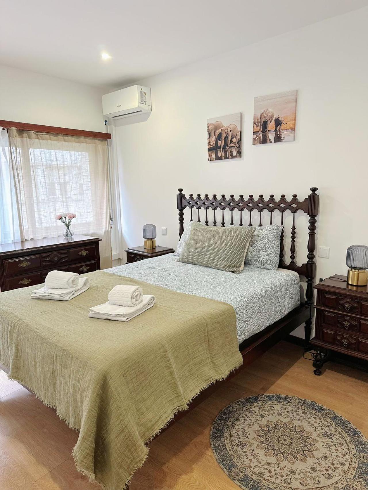 Downtown 2 Minutes By Walk To Center And Metro-Direct To Airpot T4 Leilighet Porto Eksteriør bilde